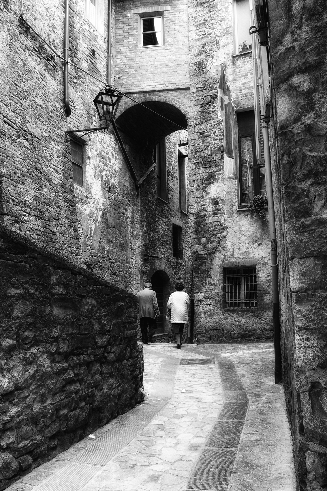 For the alleys of Todi