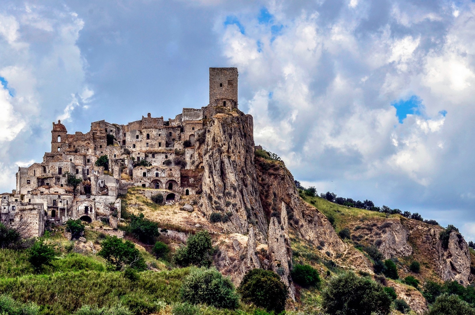Ghost city of Craco (mt)