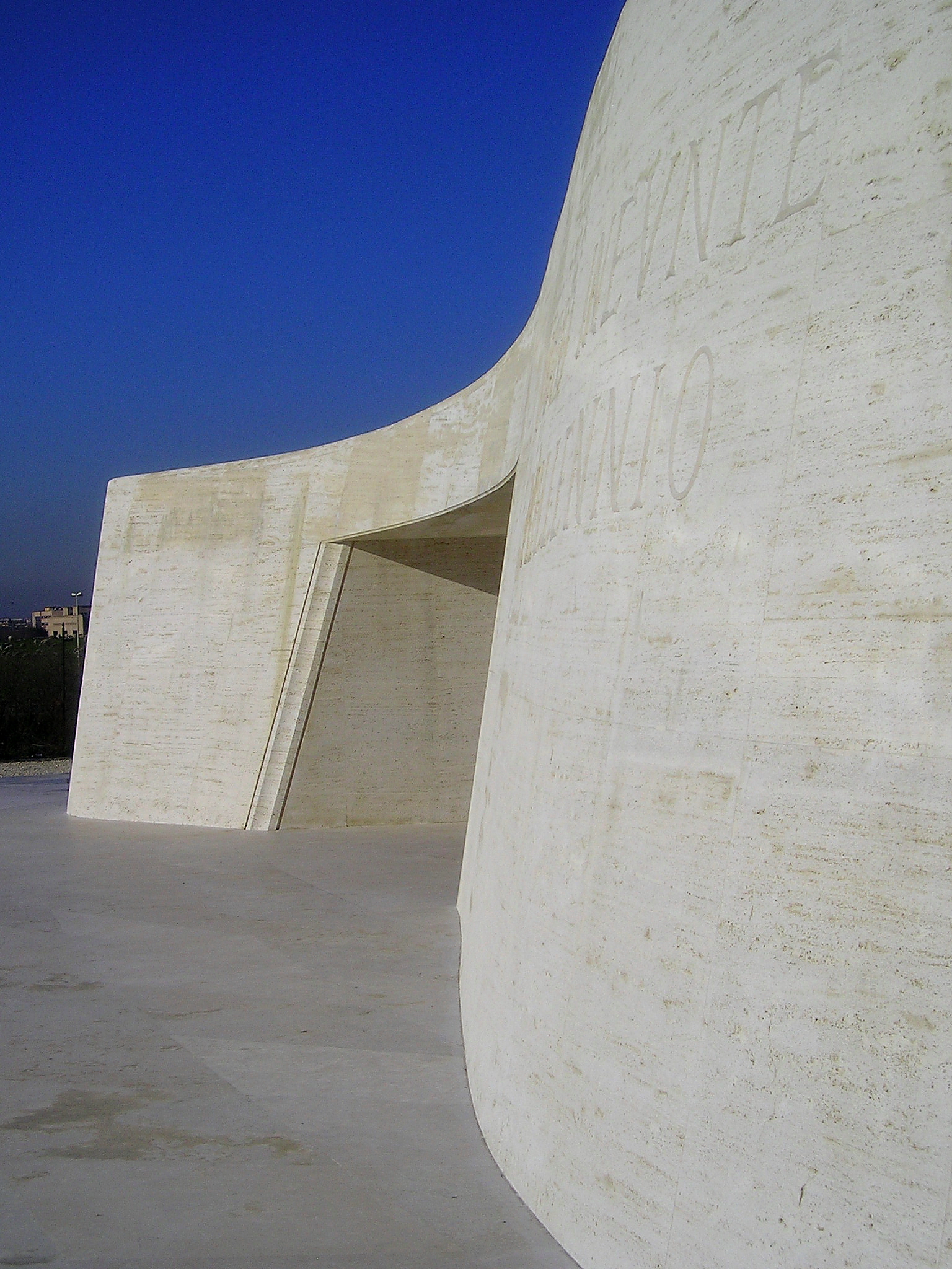 Basamento Croce Tor Vergata