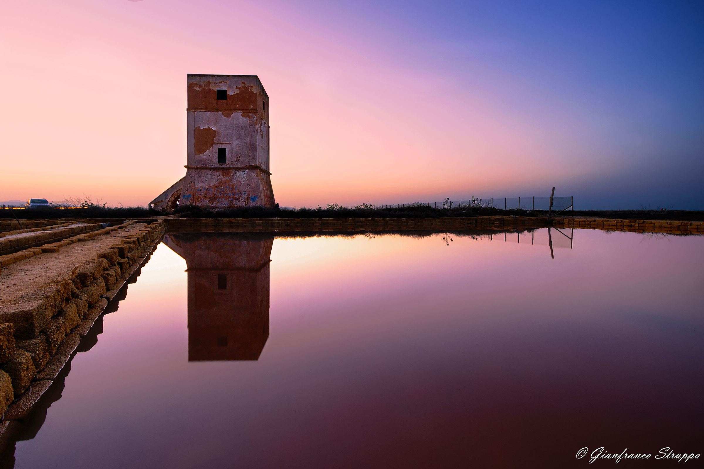 Mirror yourself in the salt flats