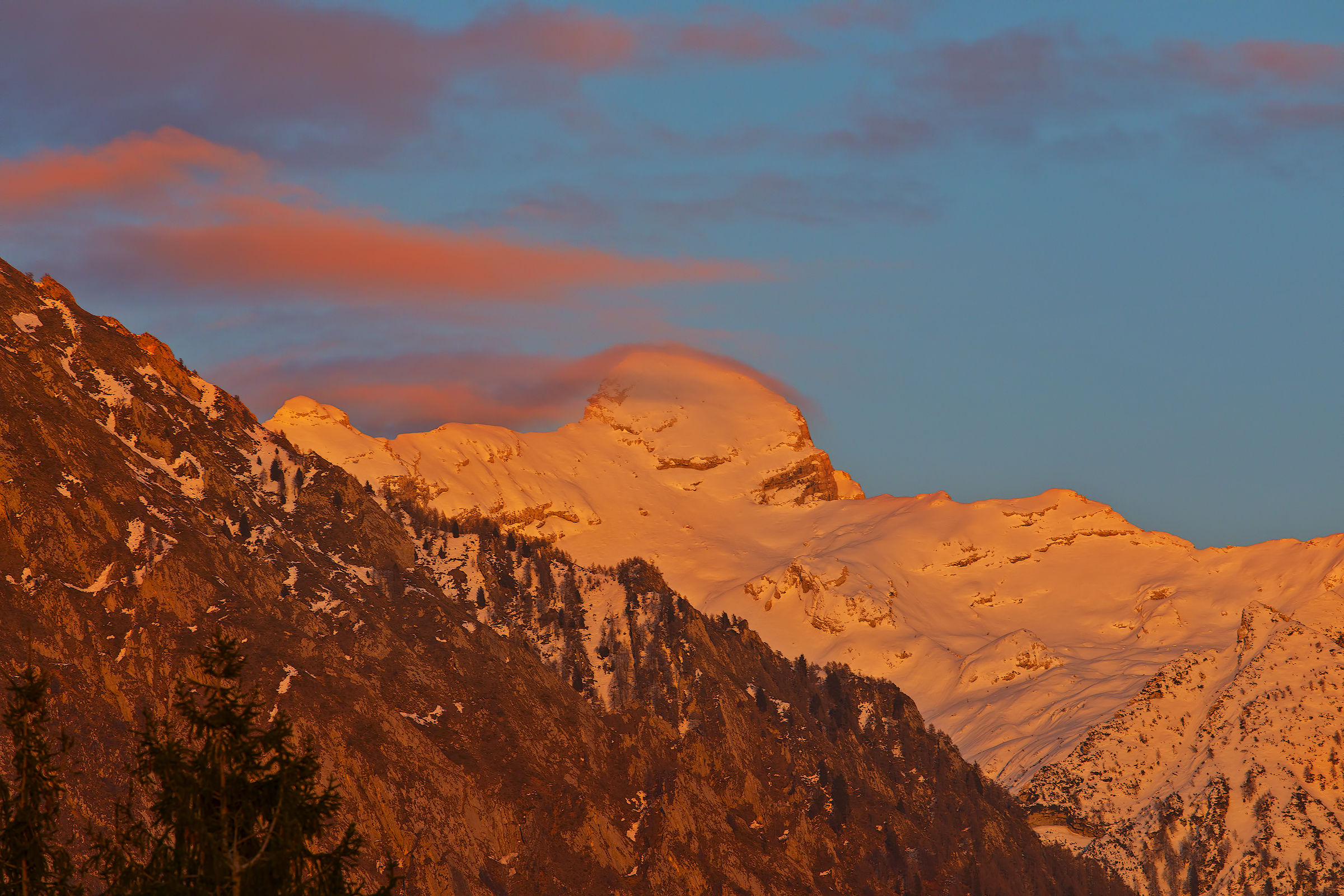 La montagna si accende