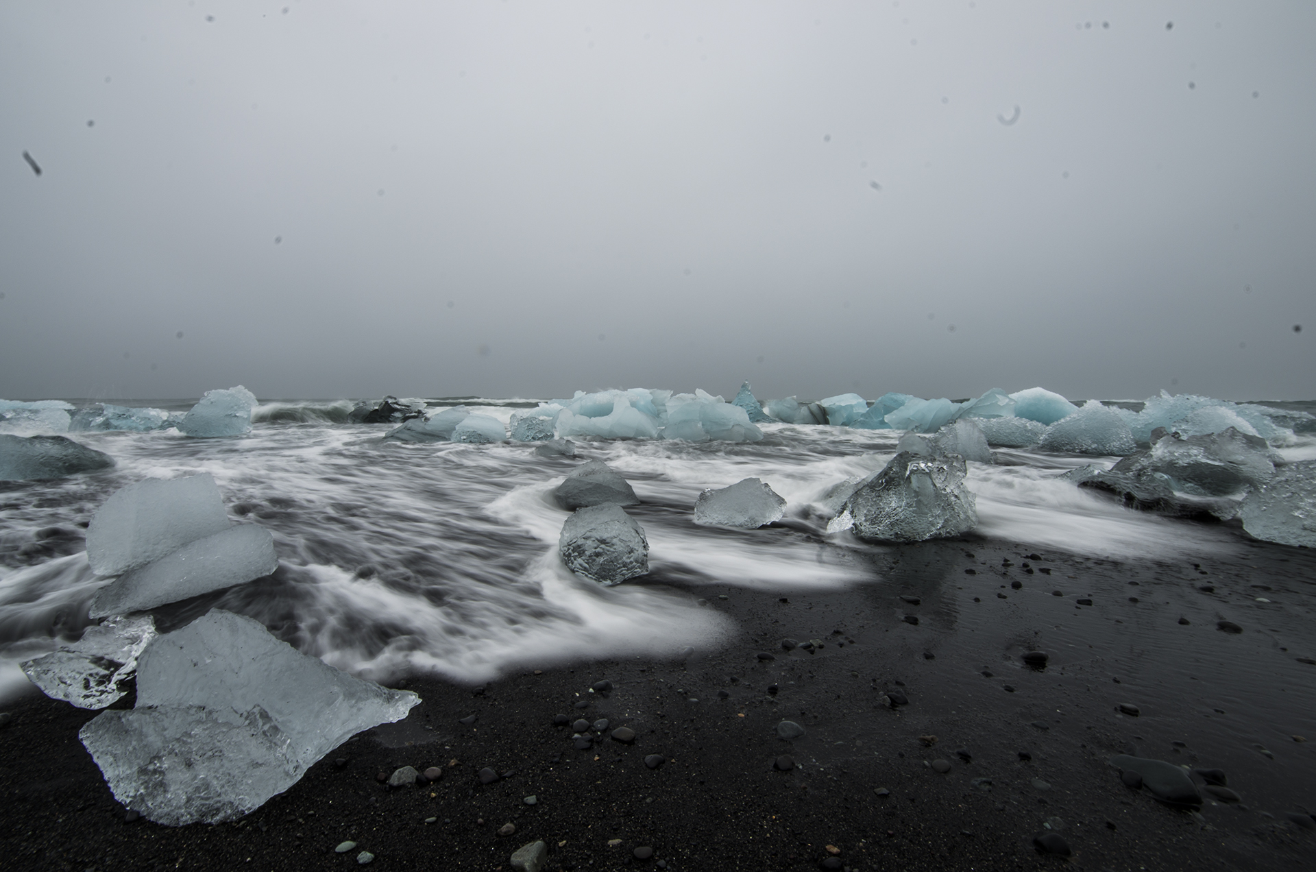 Wave moving on Diamond beach