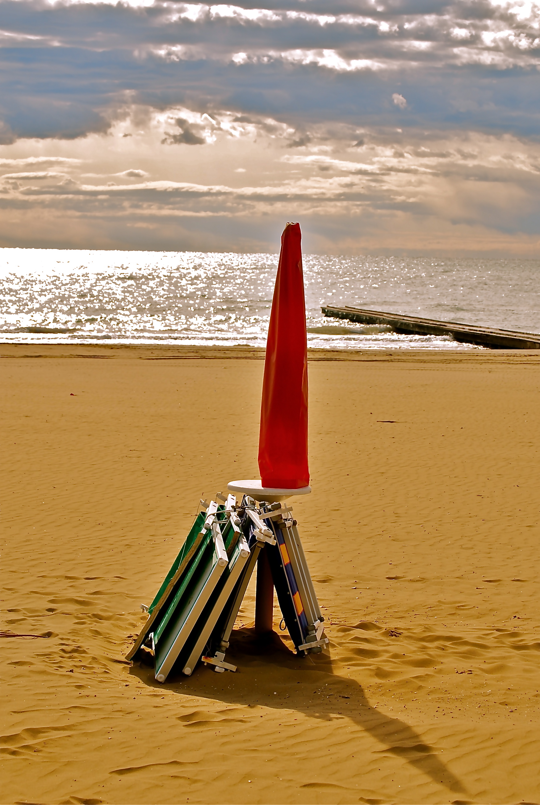 a wonderfull summer in a solitary beach