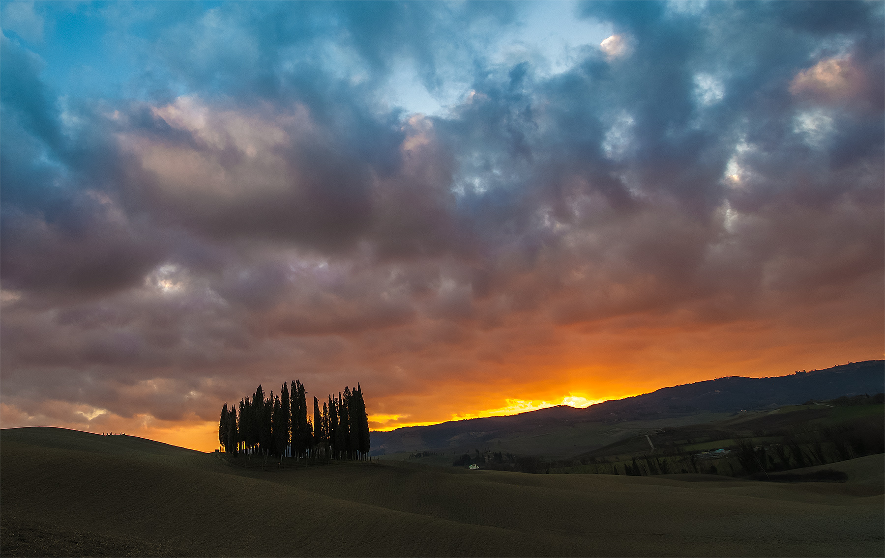 Val D'orcia .... shape and color 10