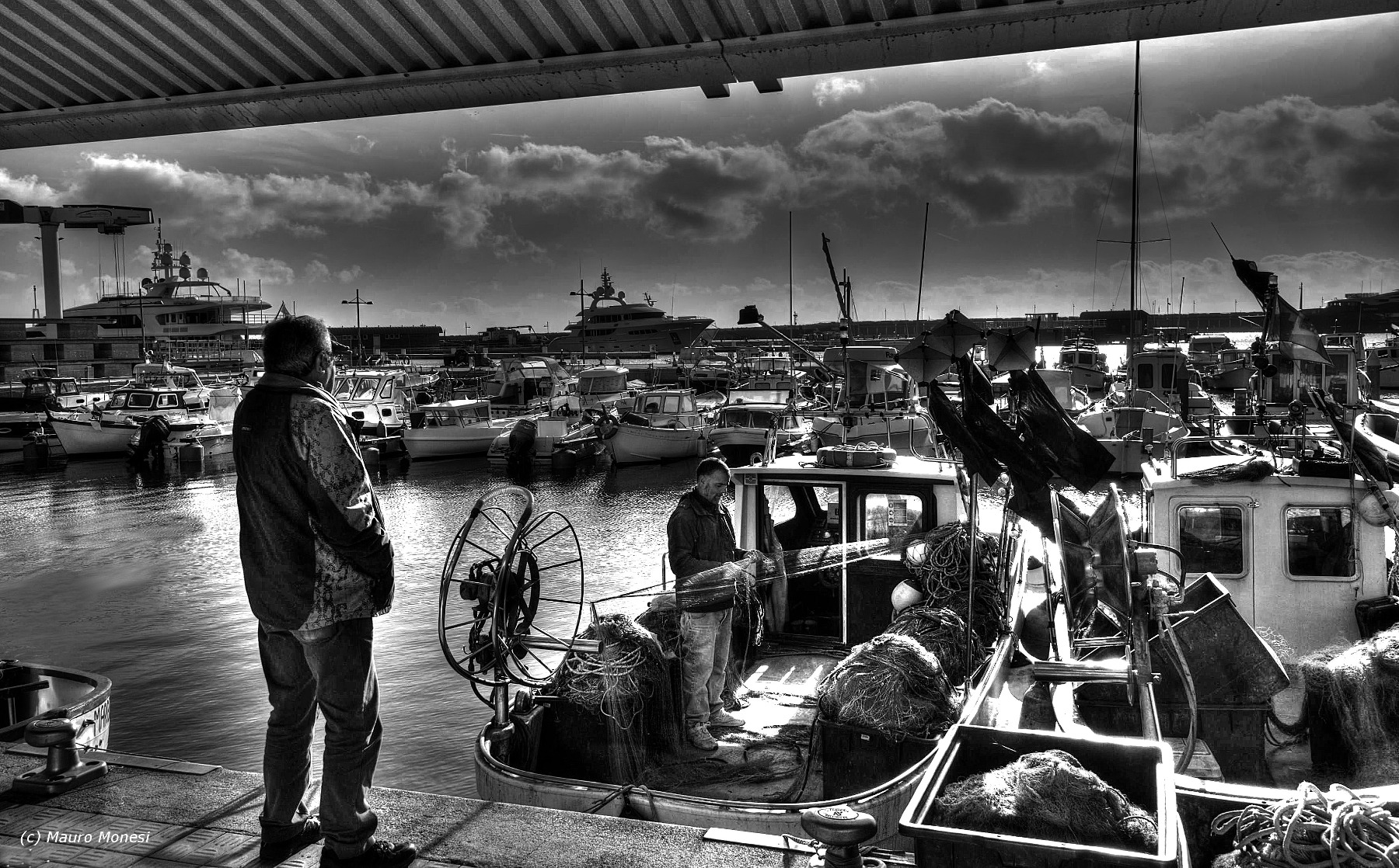 2 chat about fishing