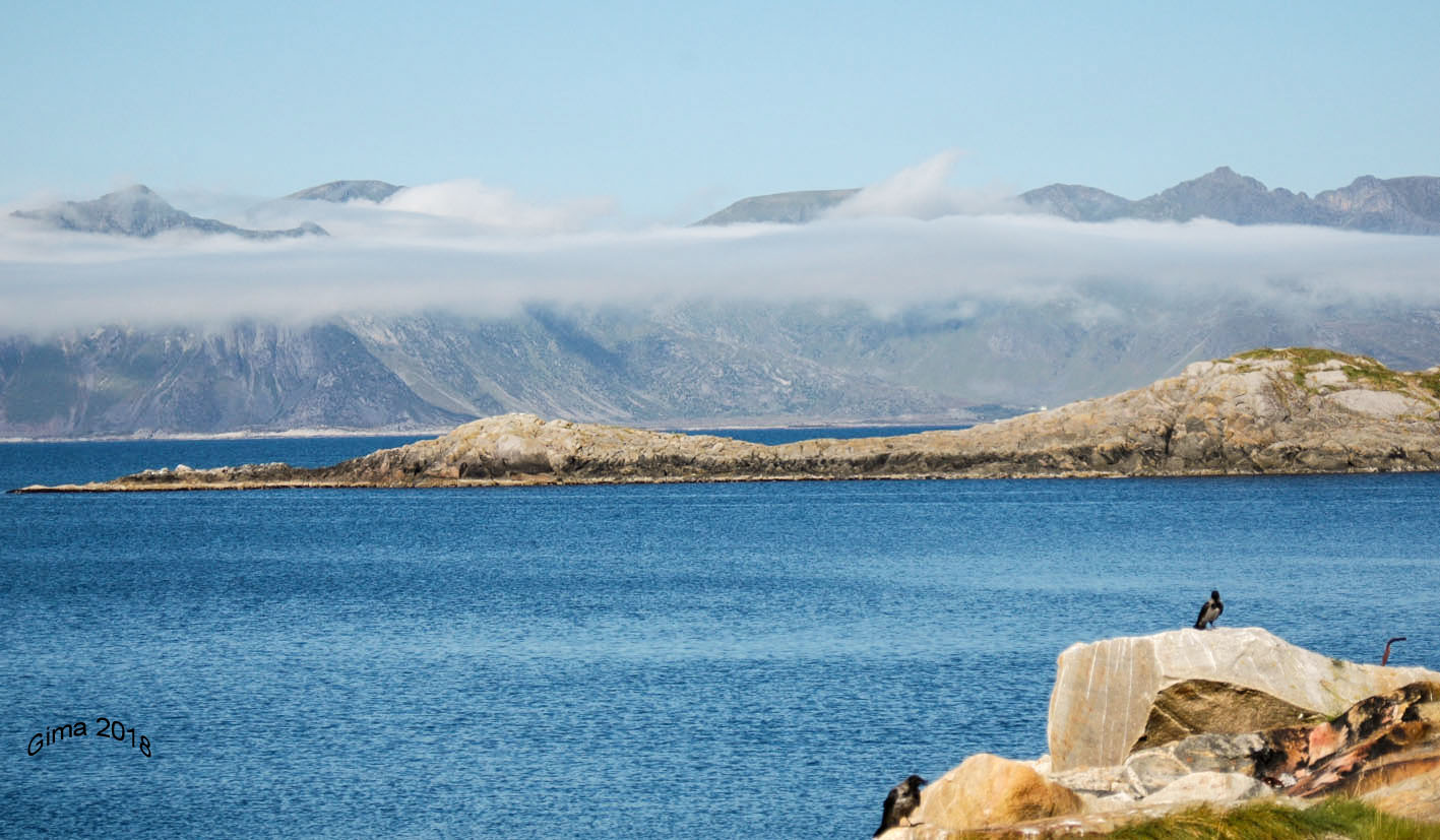 panorama of the Henningsvaer fjord (N)