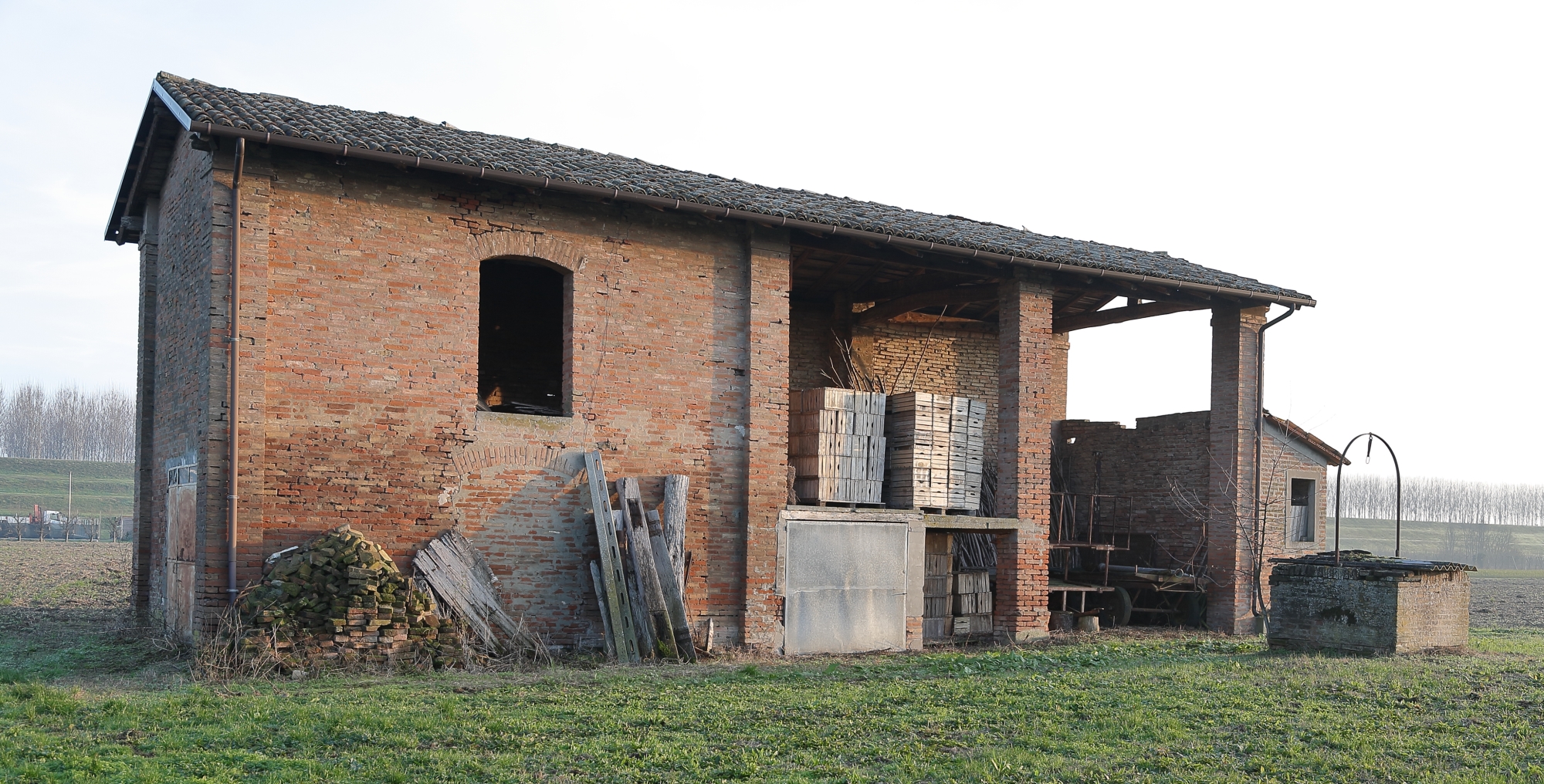 Fienile in Comune Terre del Reno (Fe).