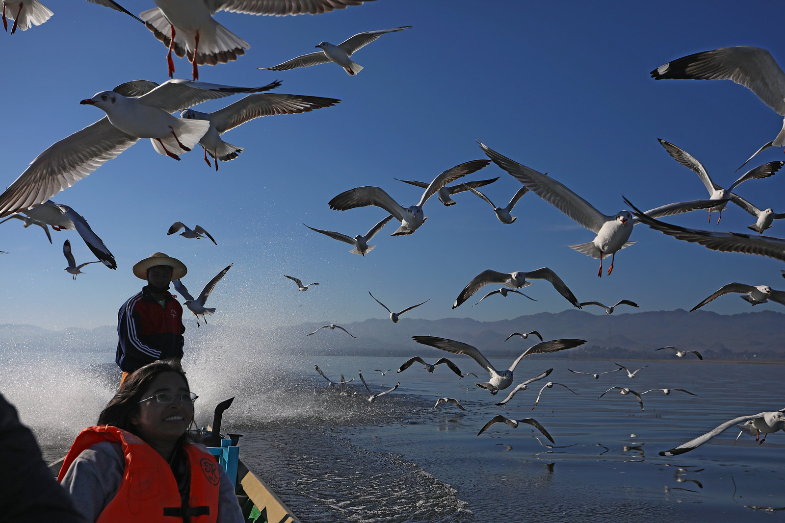 In barca sul Lago Inle in Birmania