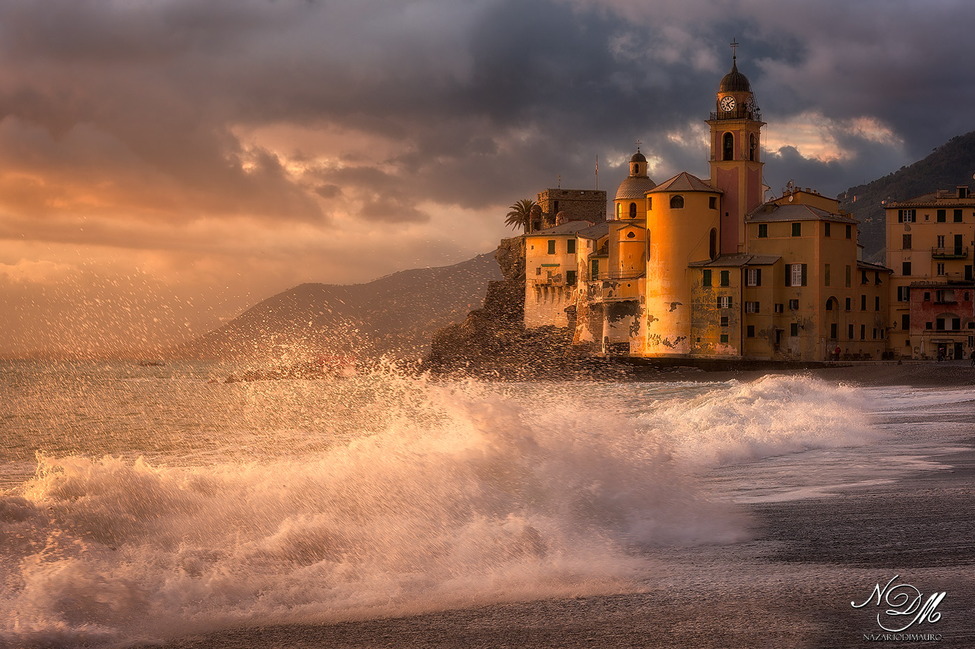 The magical light of Camogli ...