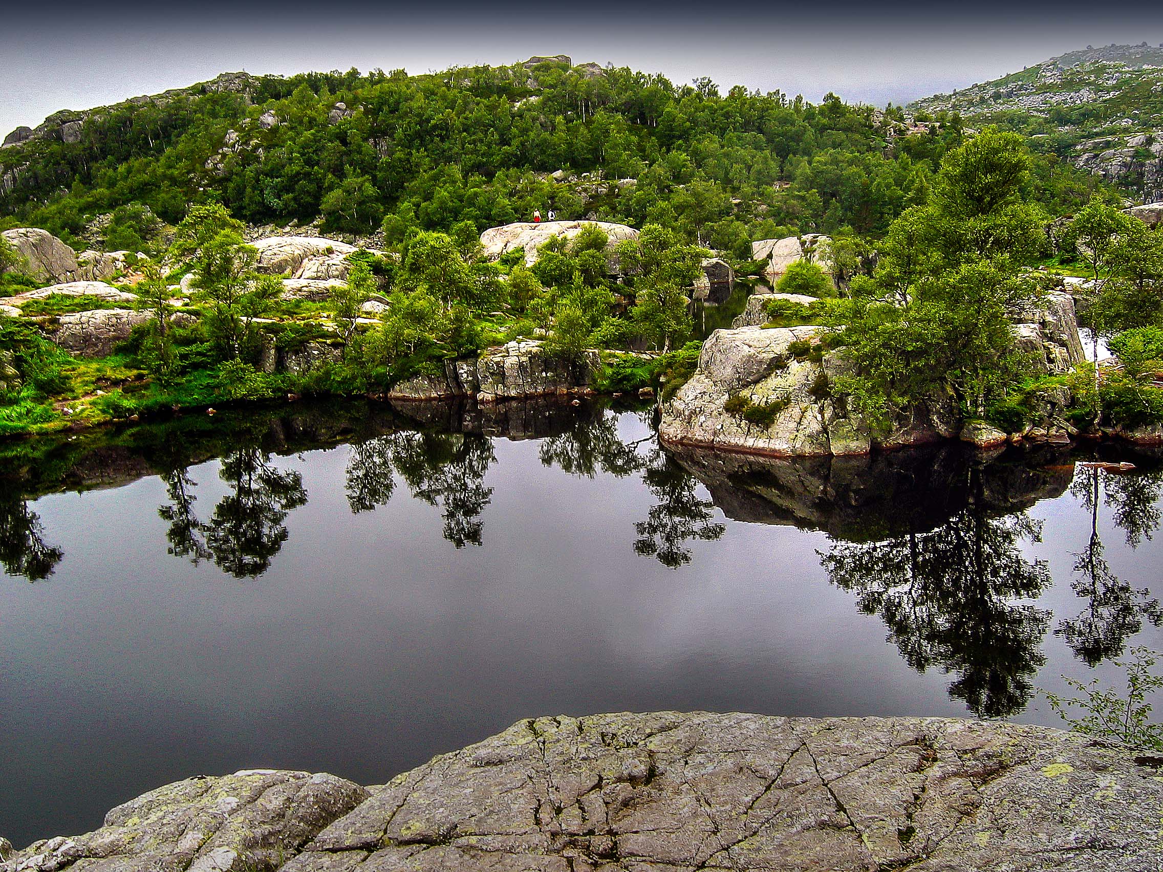 passage for the preikestolen