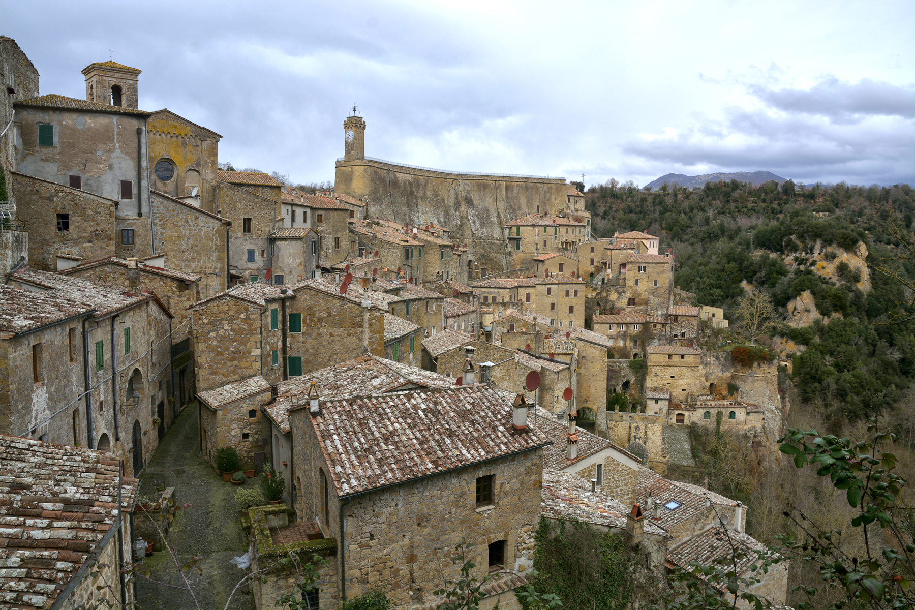 Sorano 2