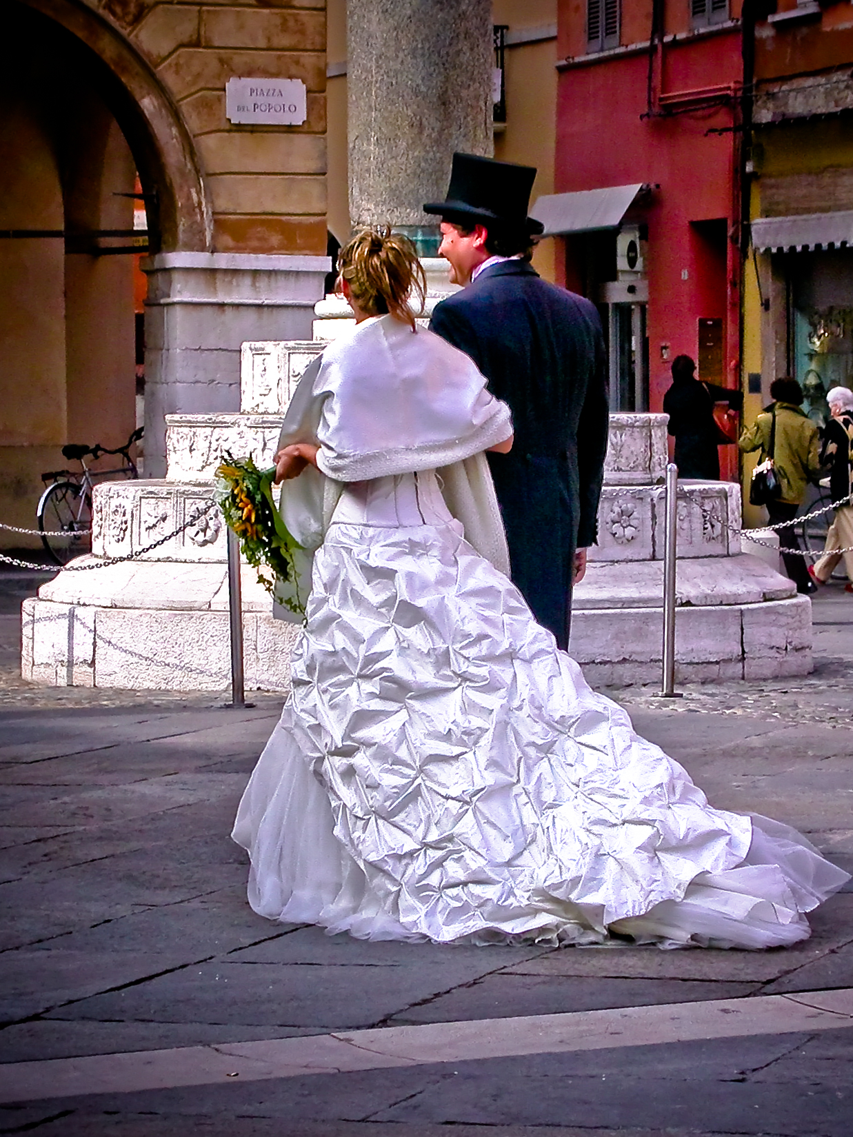 Lo strascico e la tuba