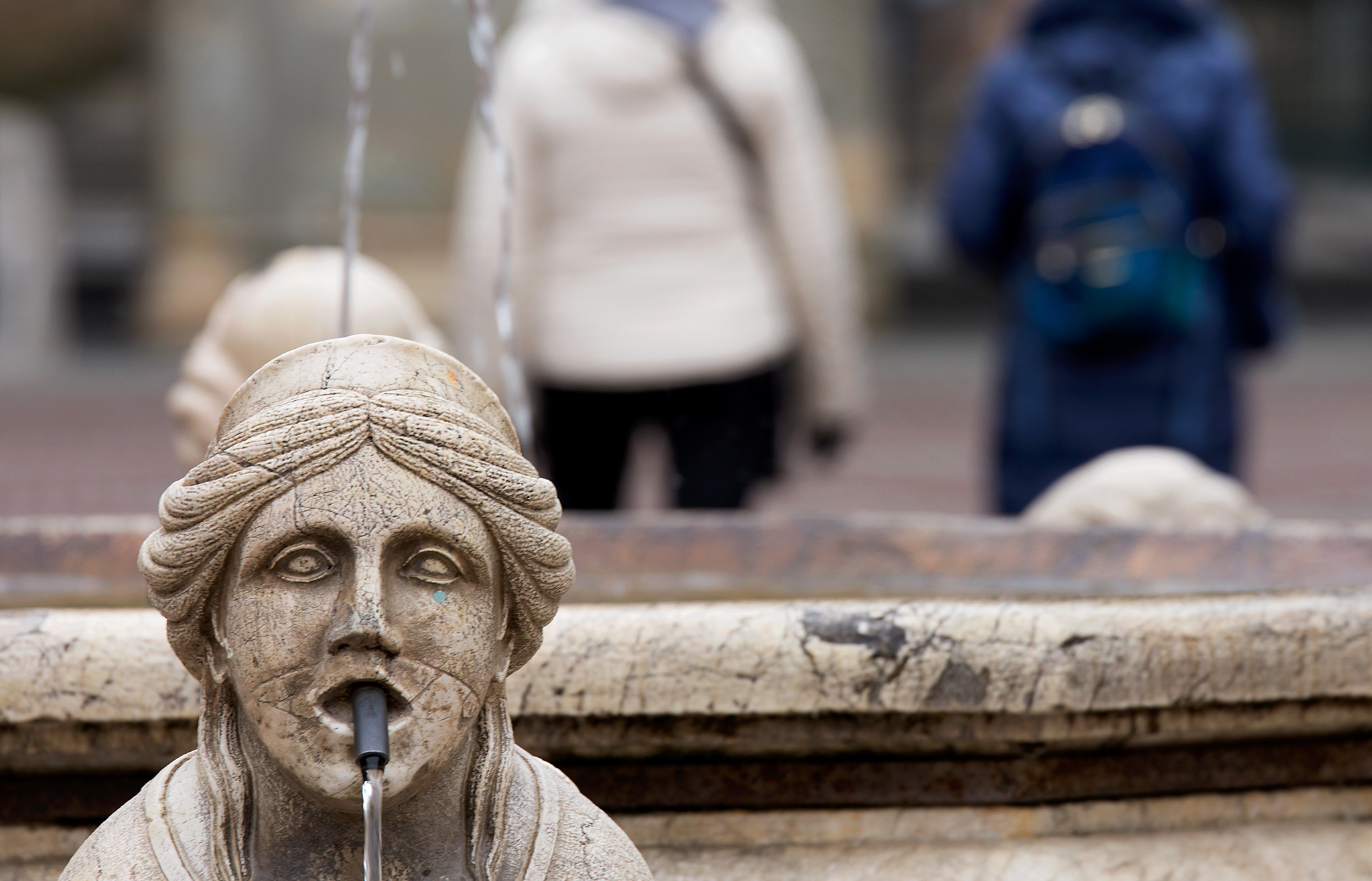 Bergamo, fontana Contarini