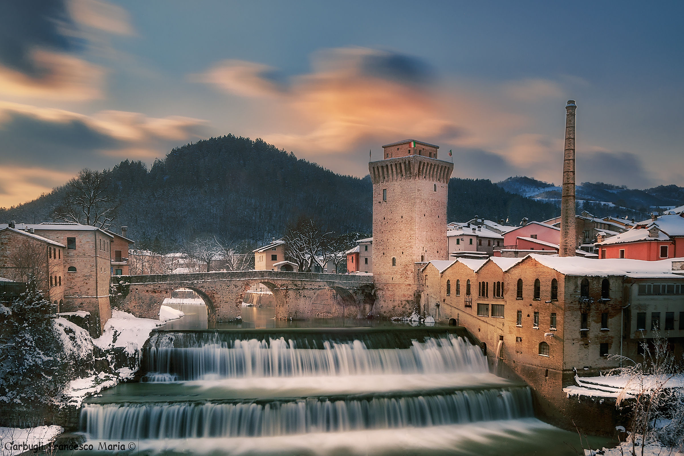 La Cascata in primo piano..... Fermignano
