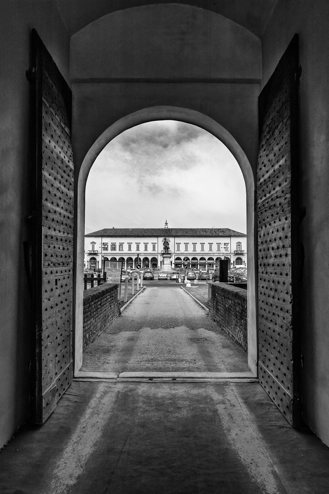 the entrance to the castle