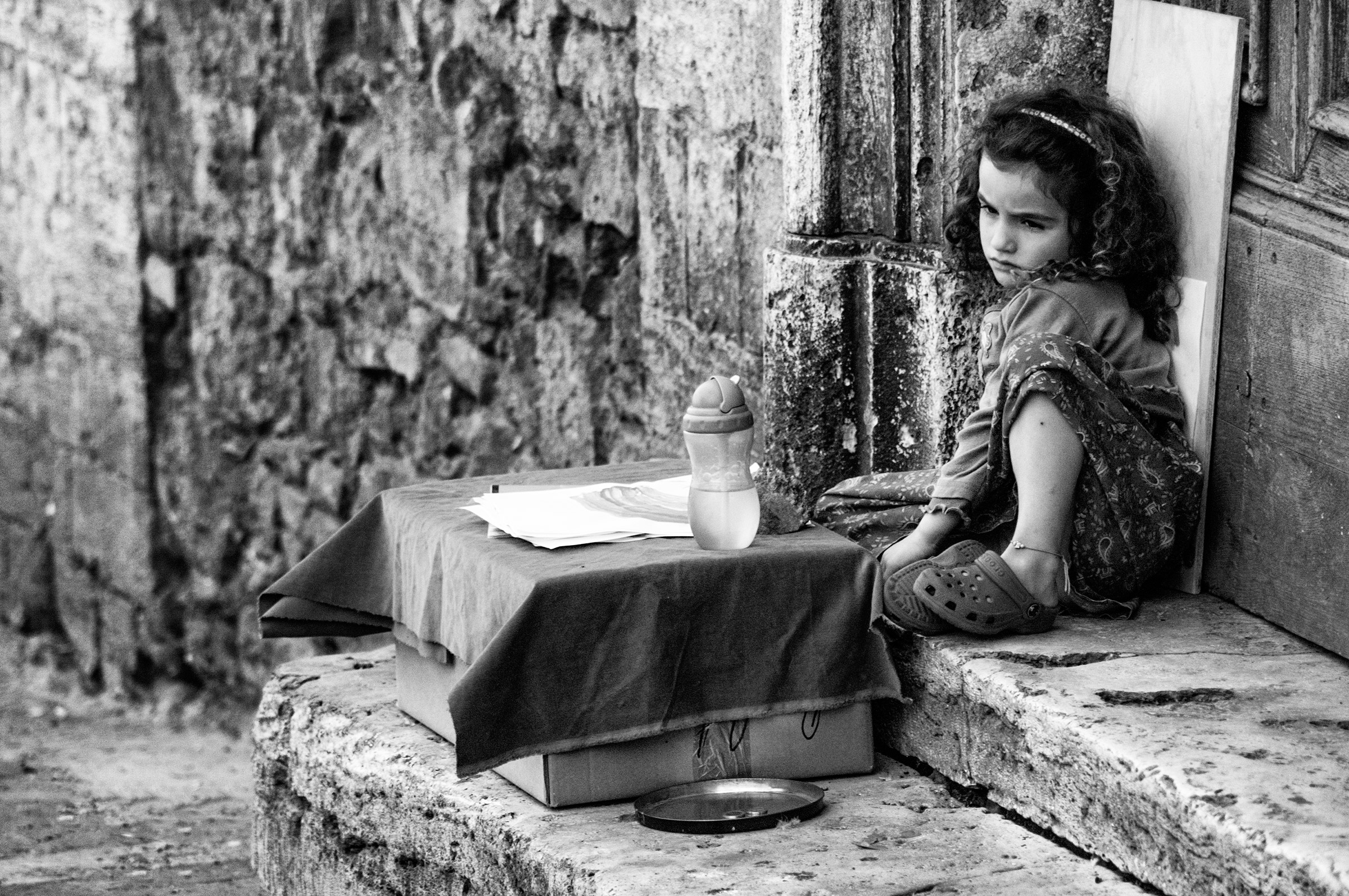 The girl who was selling drawings