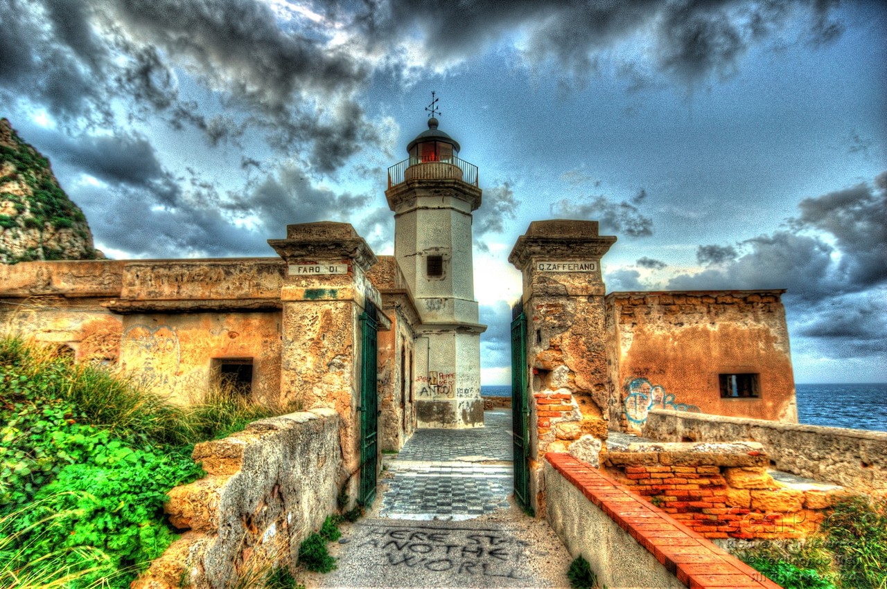 Faro di Capo Zafferano (pa)