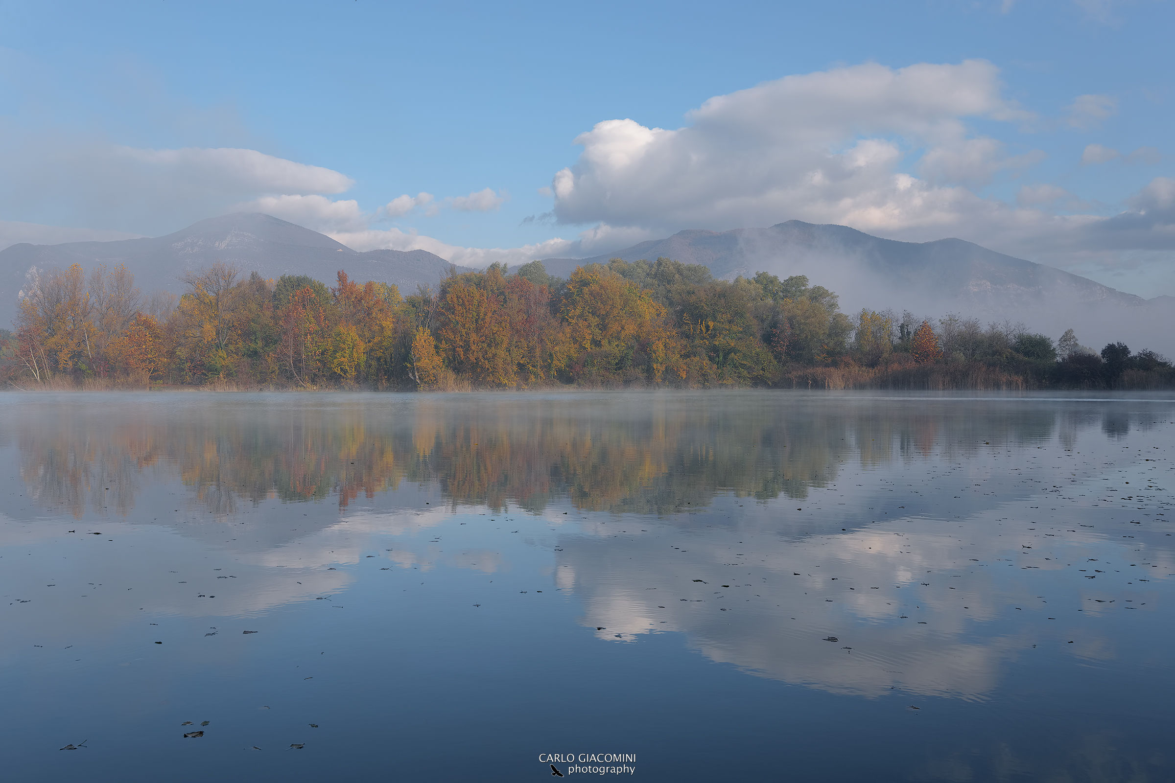 Al diradarsi della nebbia