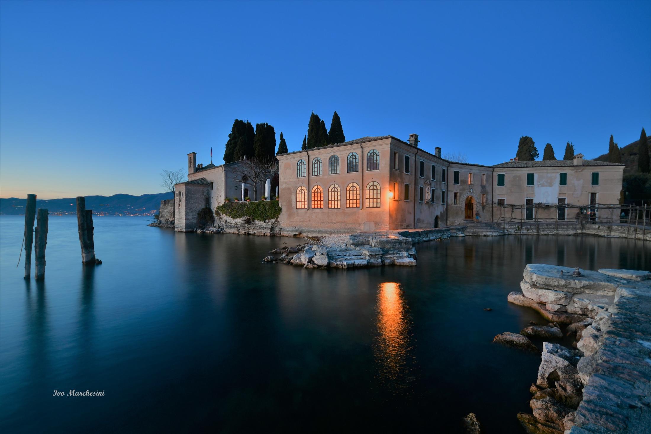 L'ora blù...punta san vigilio