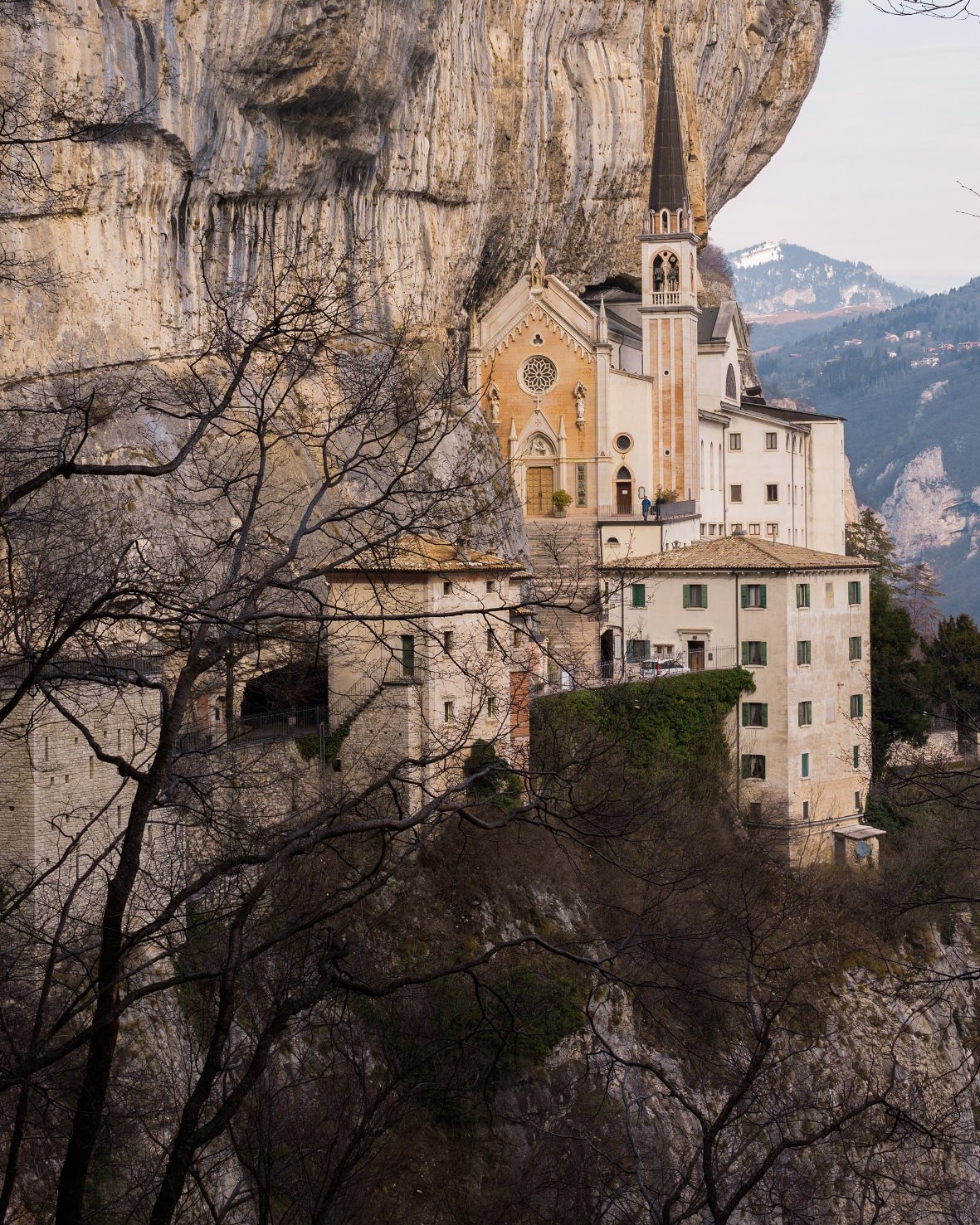 Sanctuary Madonna of the crown