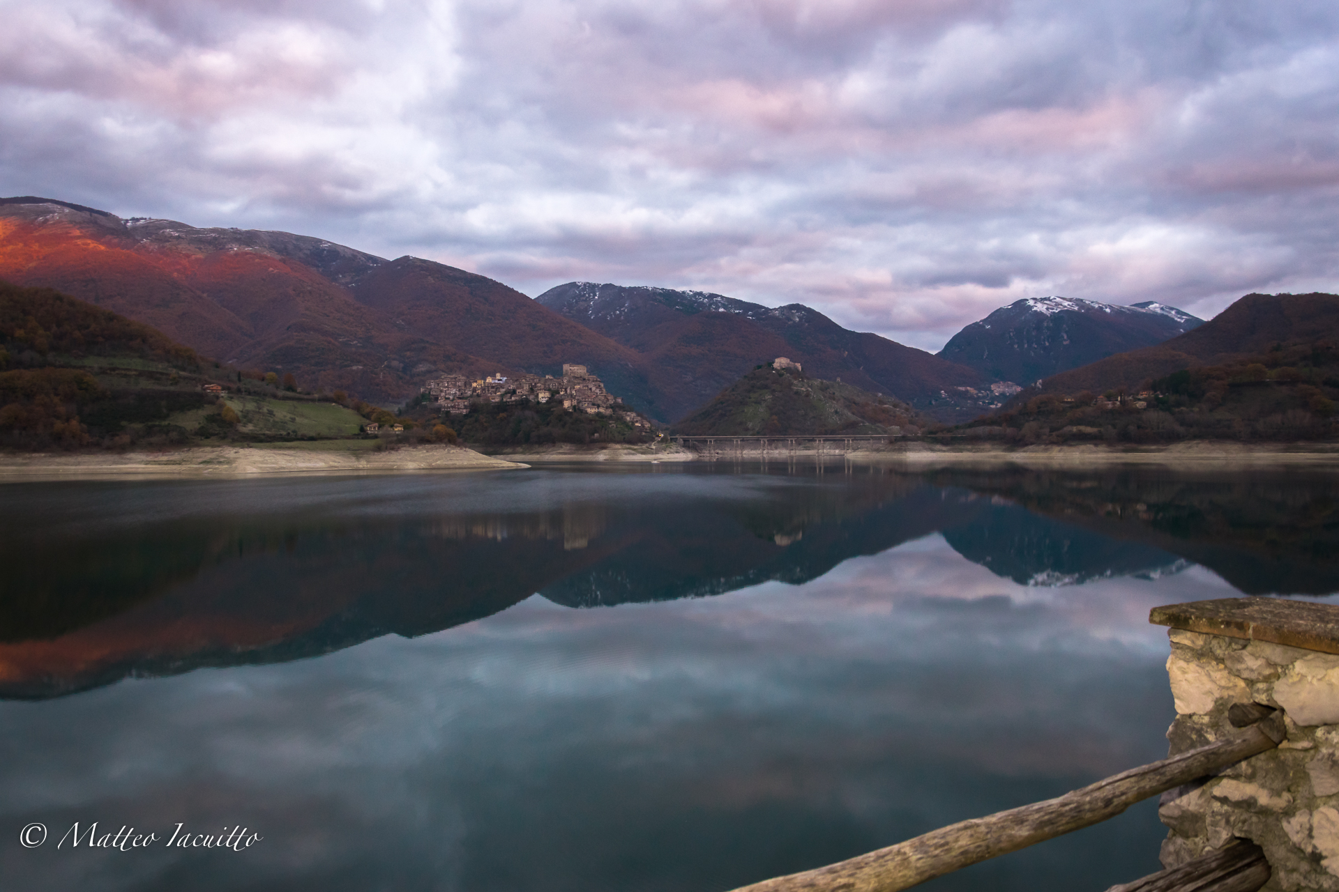 The spell of the lake