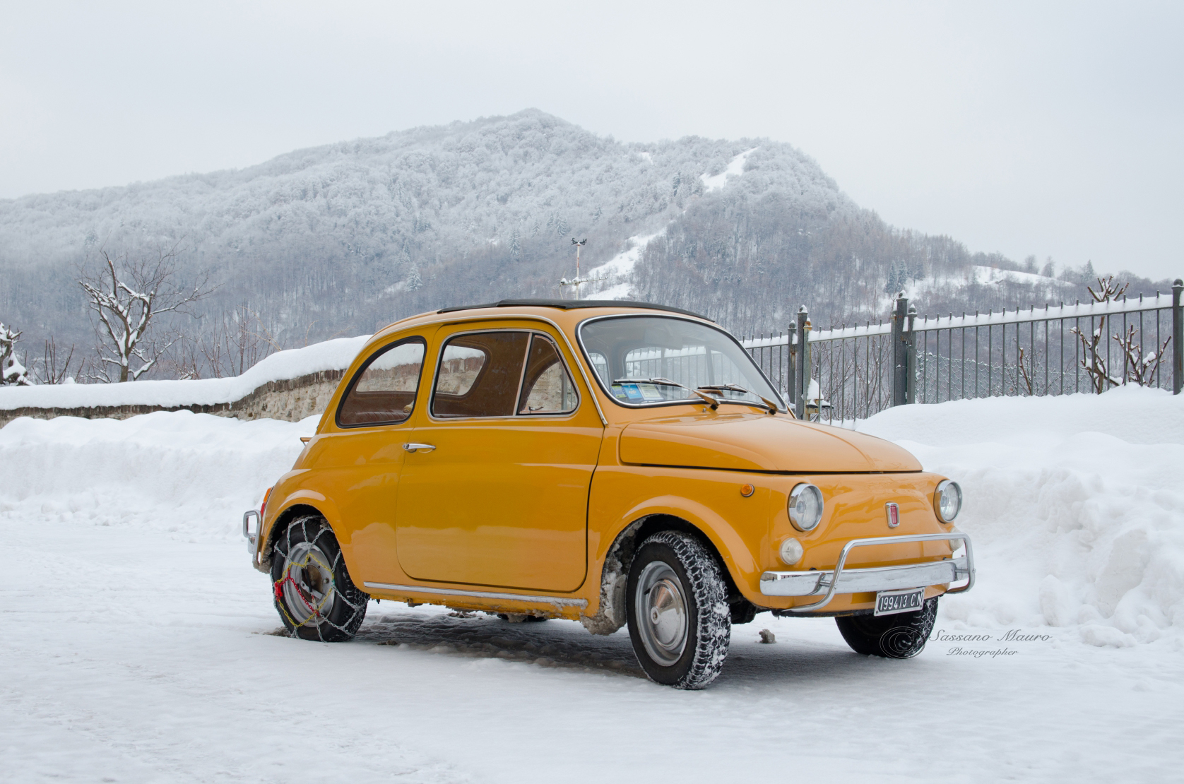 Fiat 500 In the snow