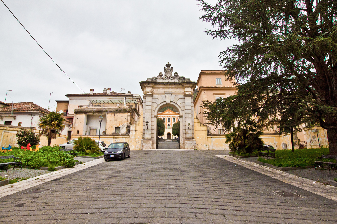 Ferdinandopoli (Main entrance)