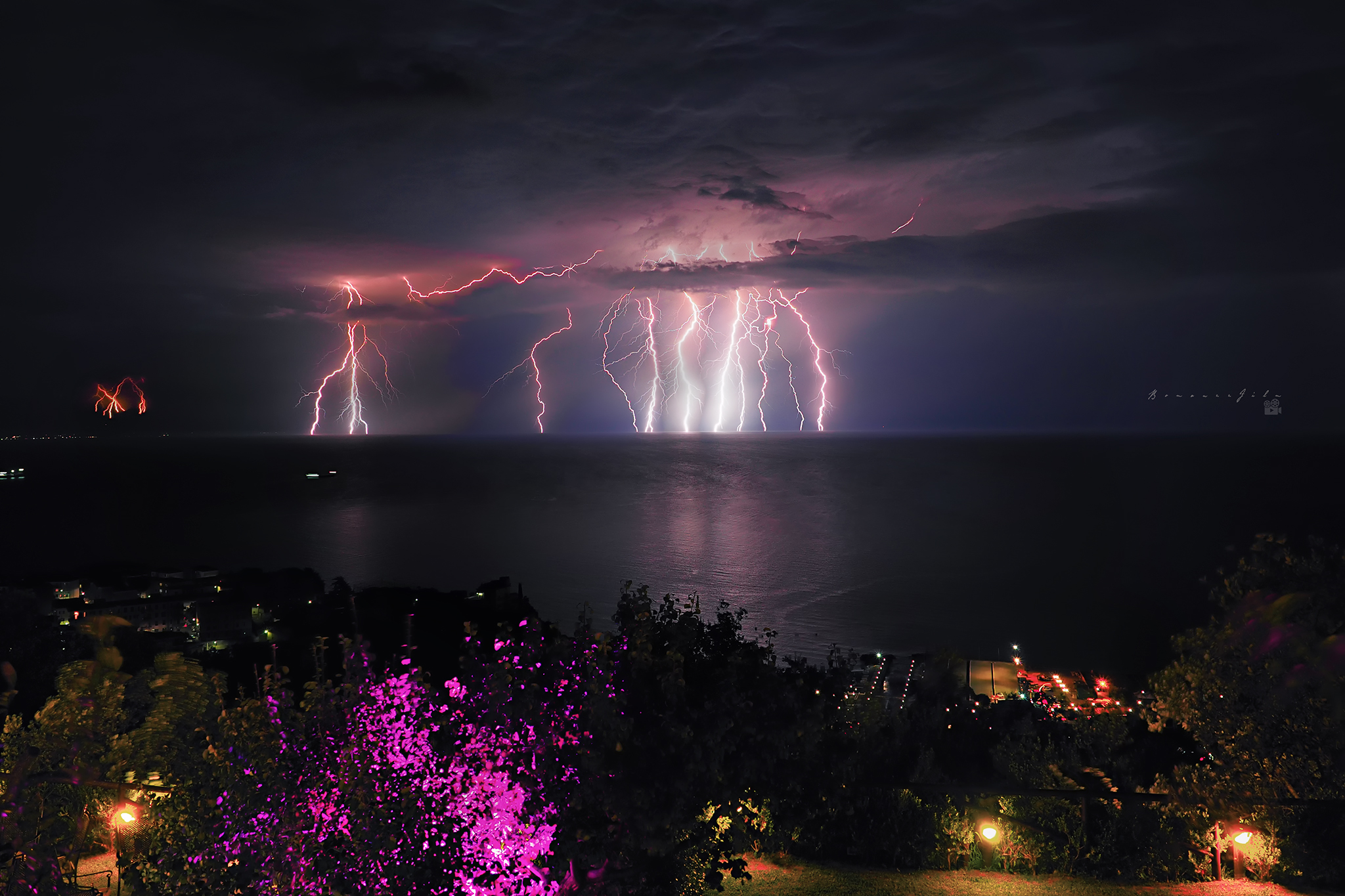 Lightings and thunders