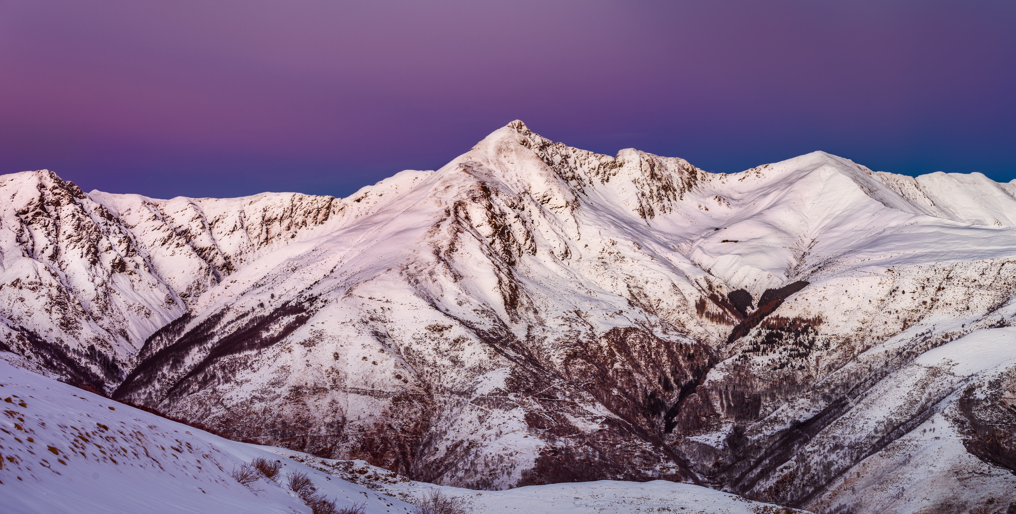 The Venus belt on Gino's Lace