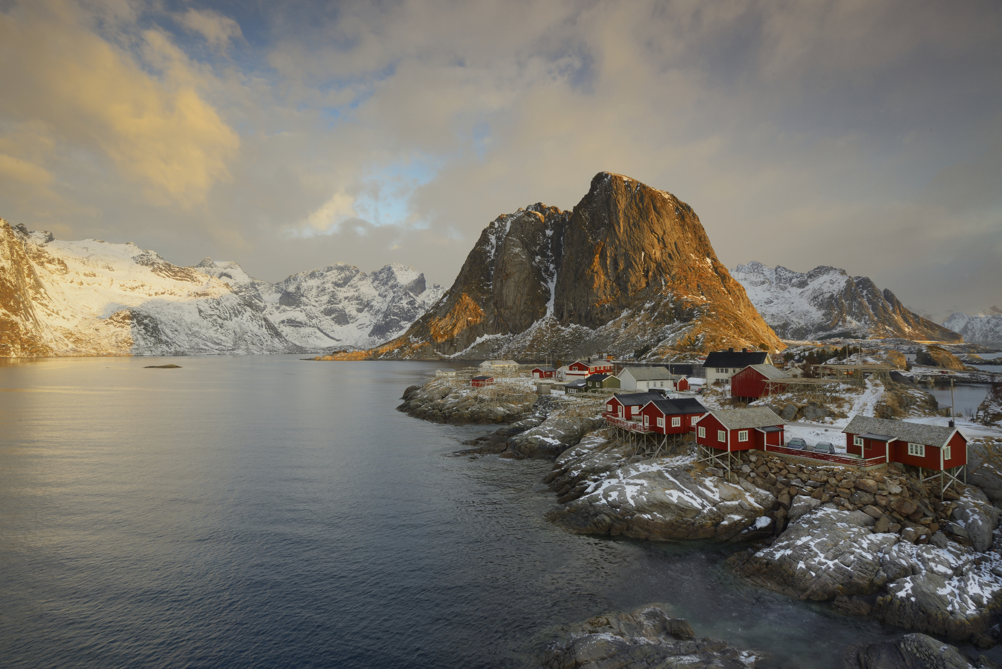 Sunrise in Hamnoy