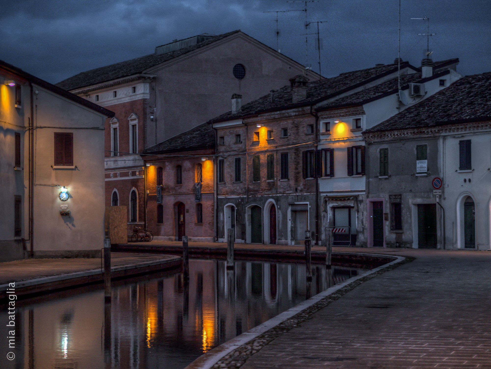 Last lights of the day on Comacchio