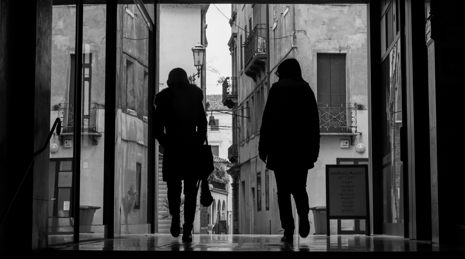 Gallery and silhouette