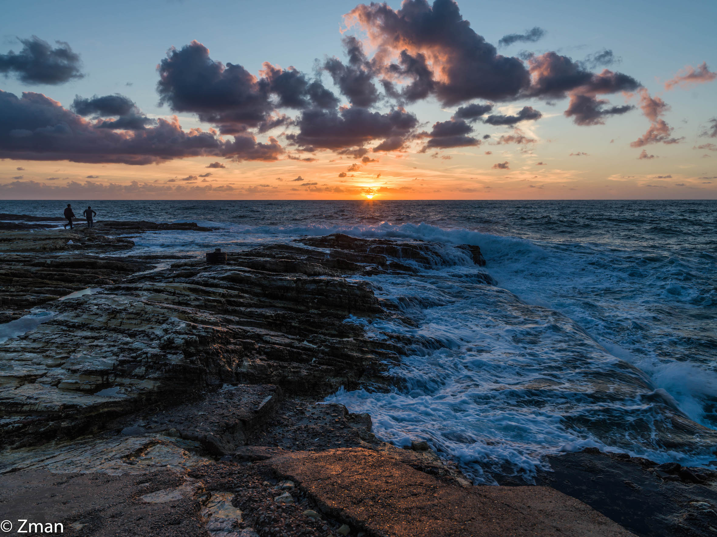 Tramonto a Al Raouche Rocks