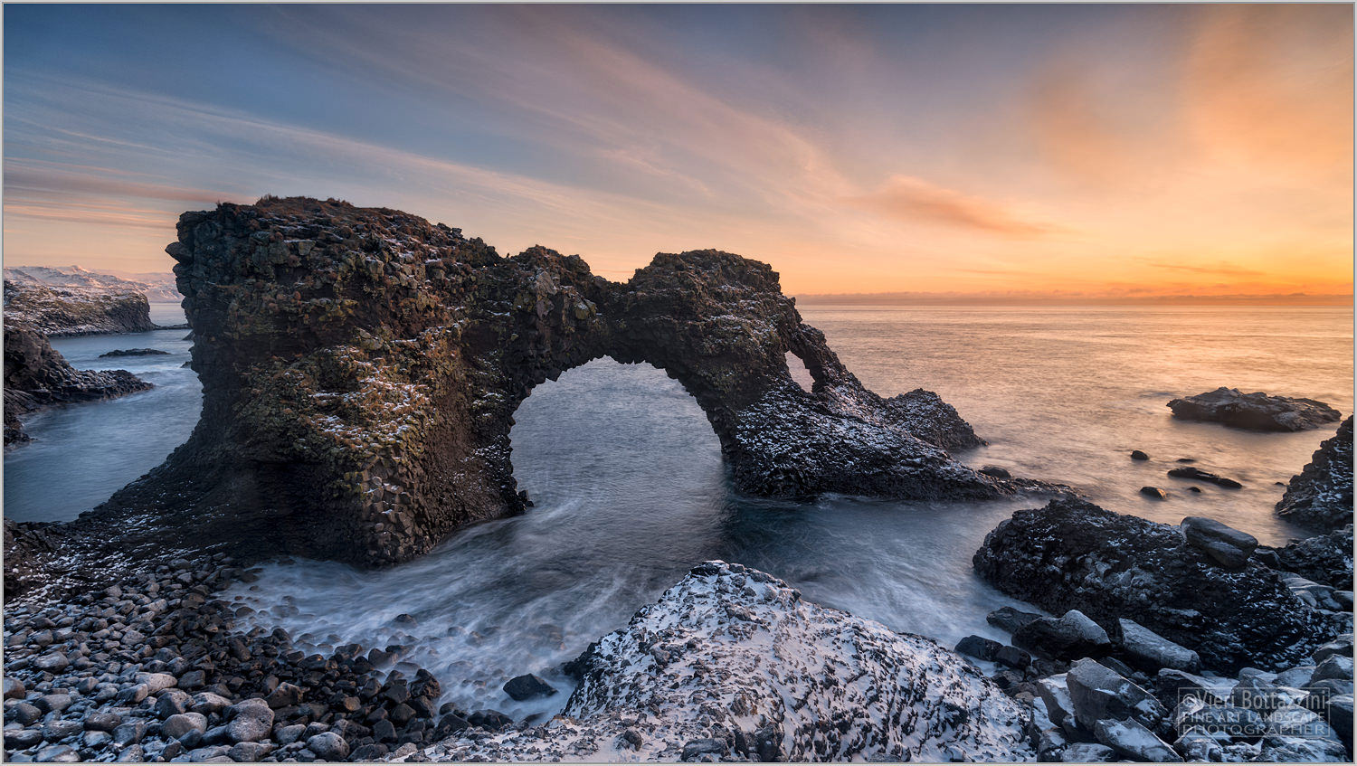 L'Arco a Gatklettur, Islanda