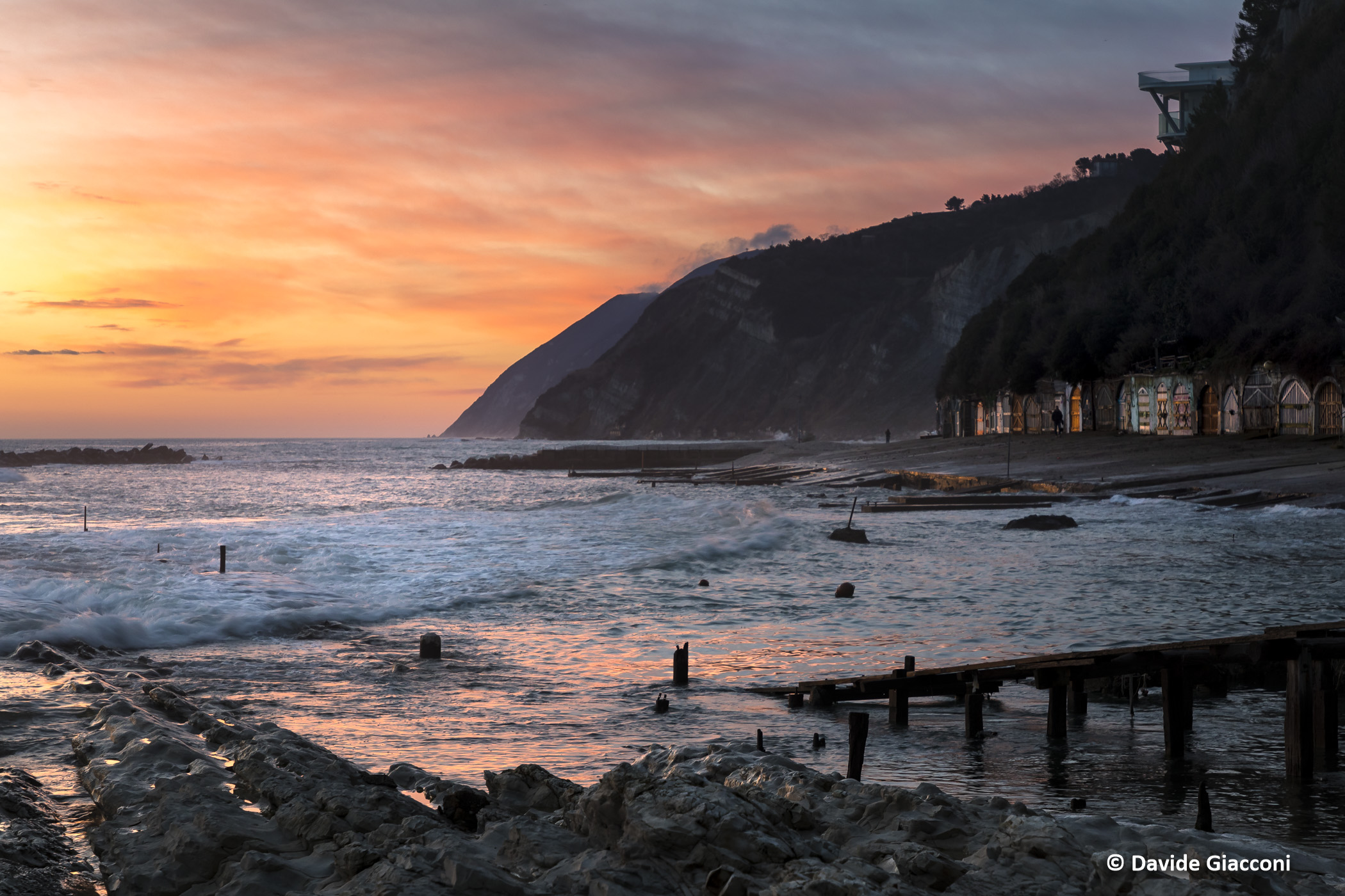 .... e poi il sole fece capolino sull'orizzonte