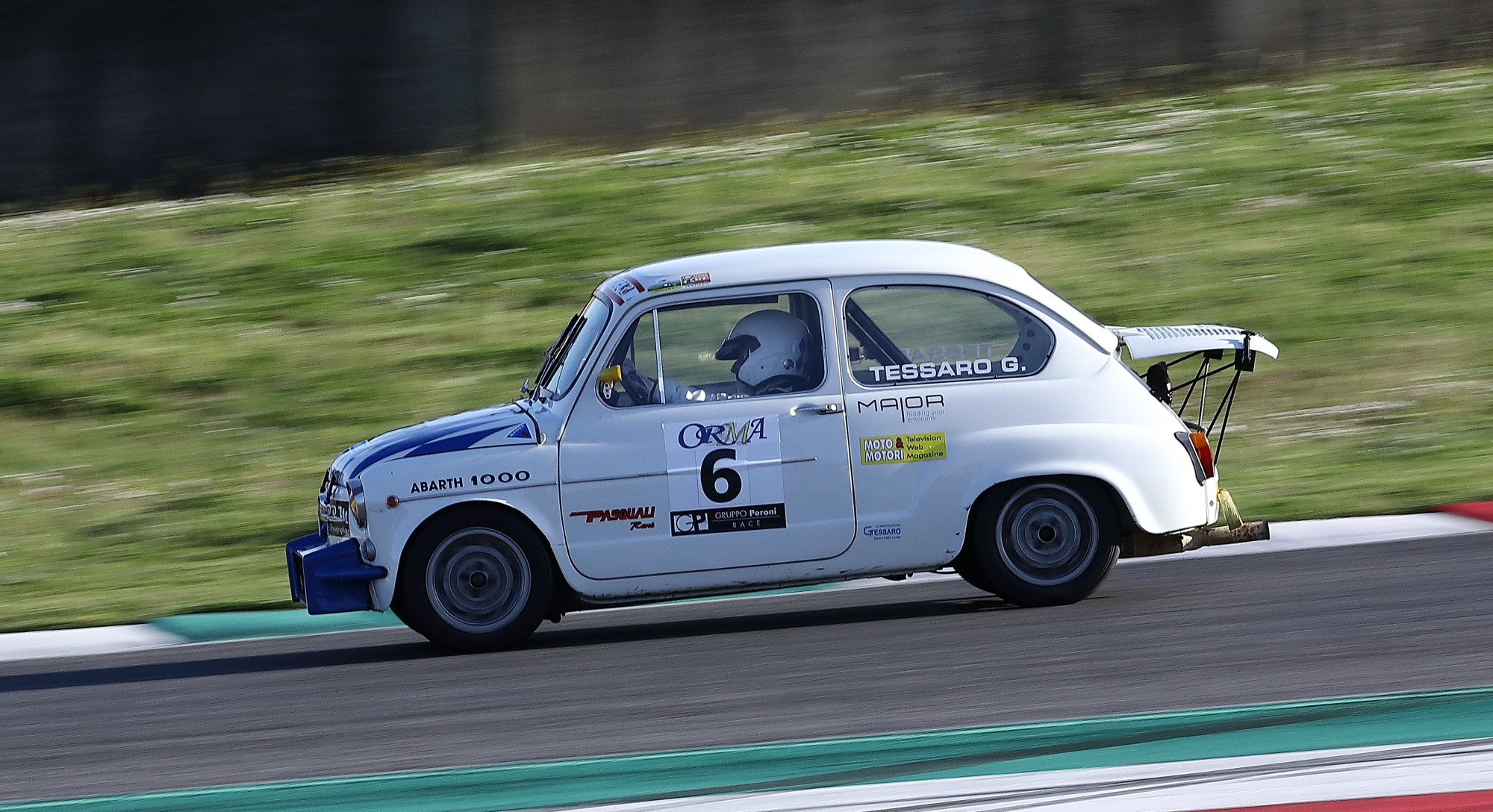 Mugello. Curve Away Unhurt.