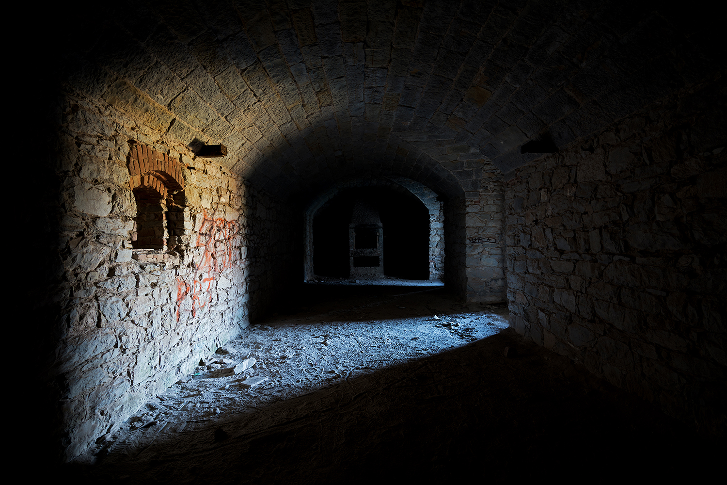 The play of light in the Fort