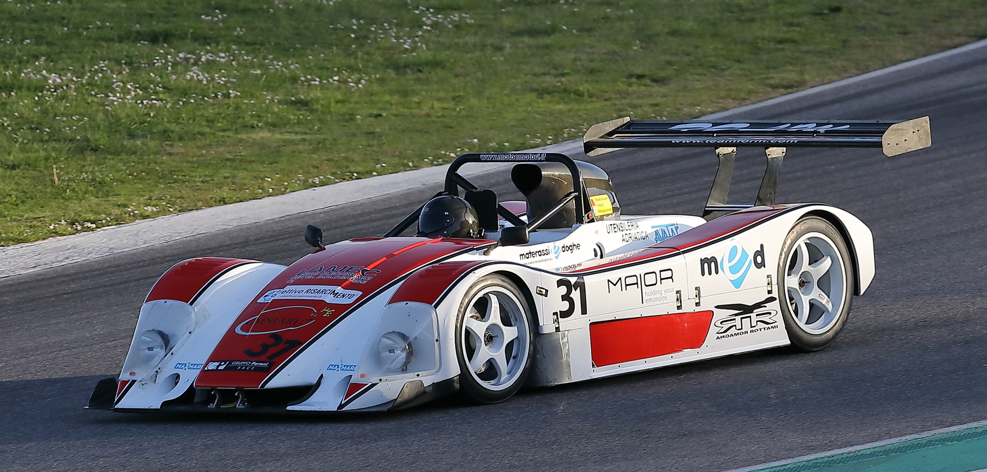 Mugello. Curve Away Unhurt.