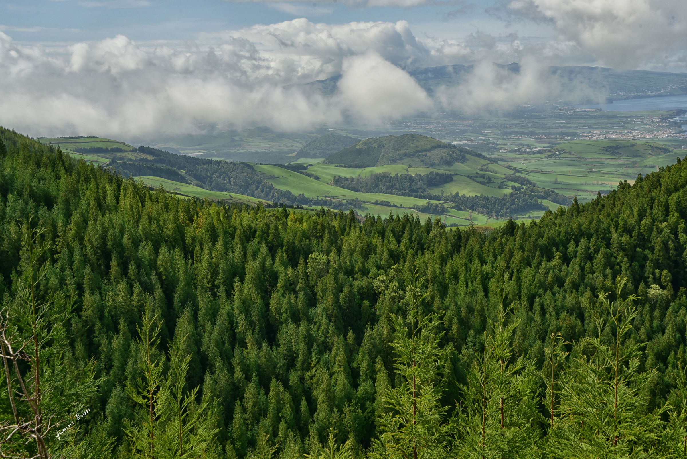 between mountains and sea
