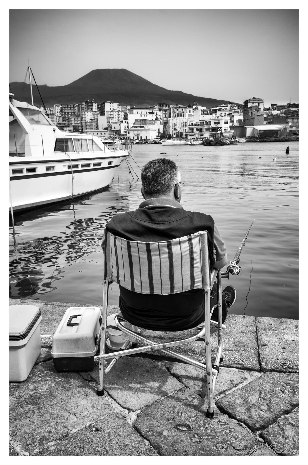 Una domenica di pesca al molo