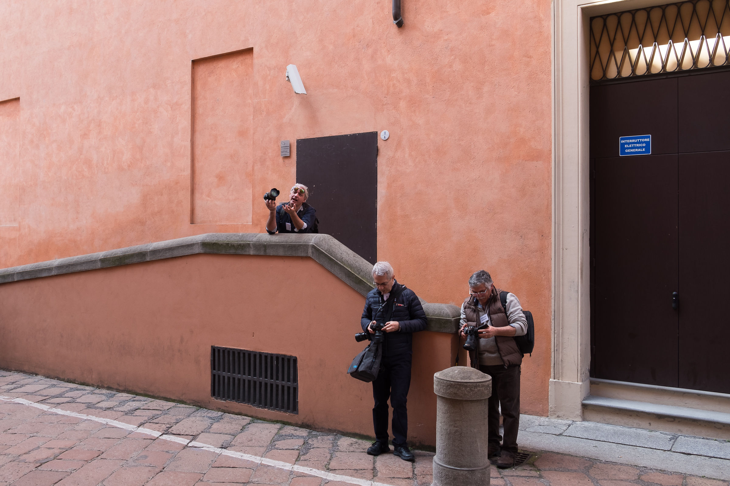 Group photo, preparations