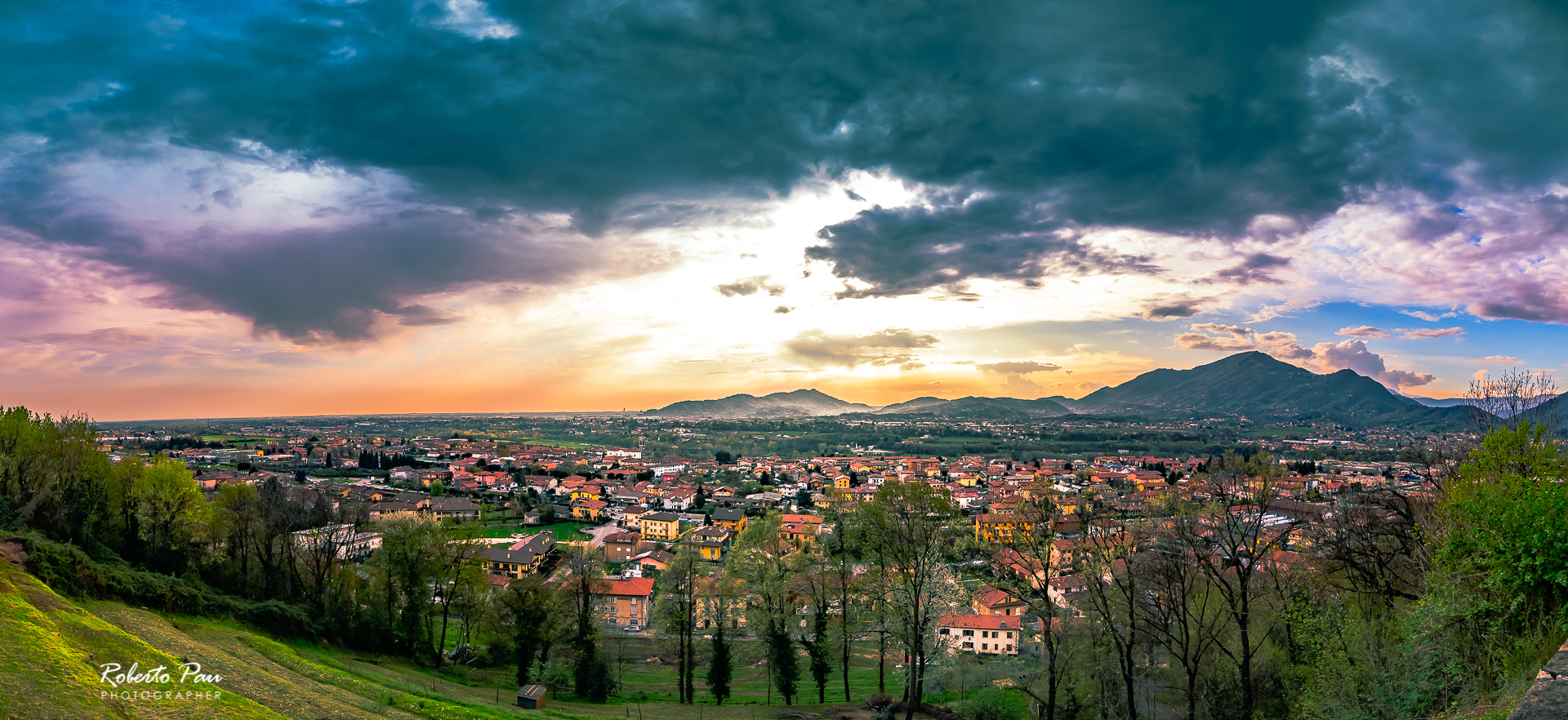 Vista stupenda dal @Santuario della Madonna di Sombreno