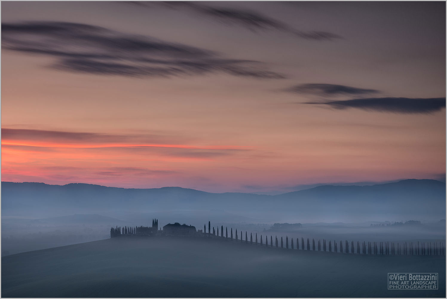 Misty dawn in Poggio Chaurasia
