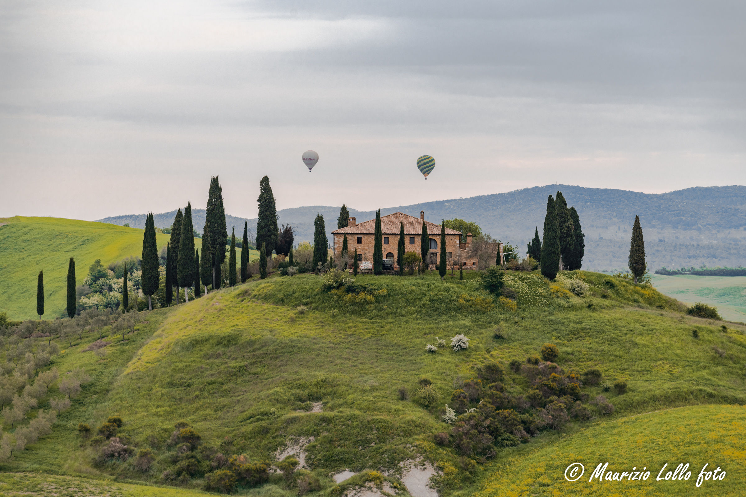 Juzini in mongolfiera su Belvedere