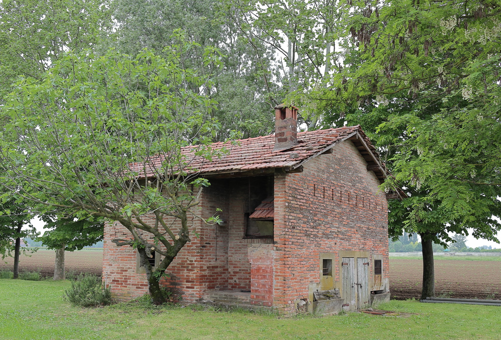 Agricultural Court building.