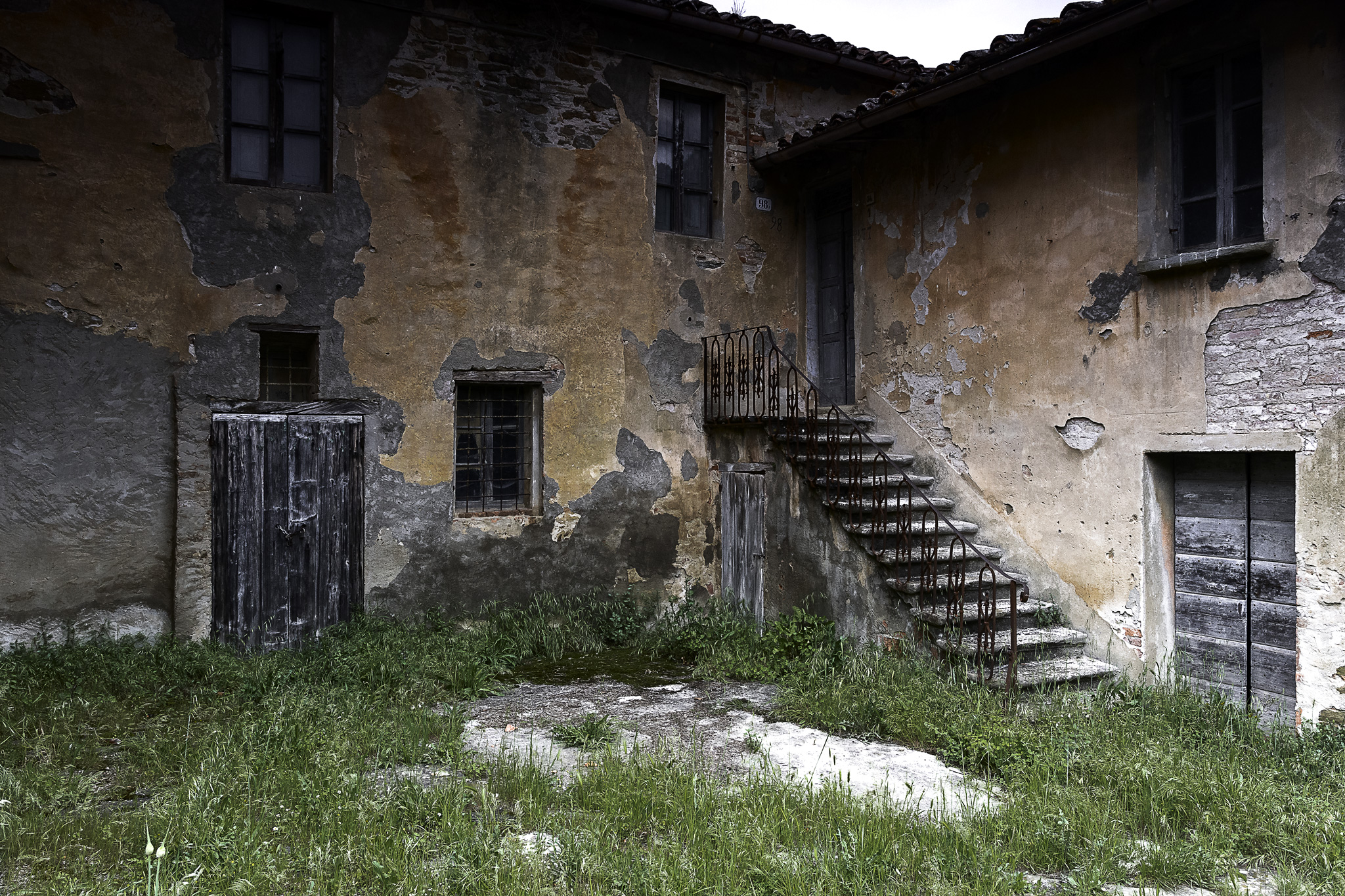 rurali abbandonati umbria