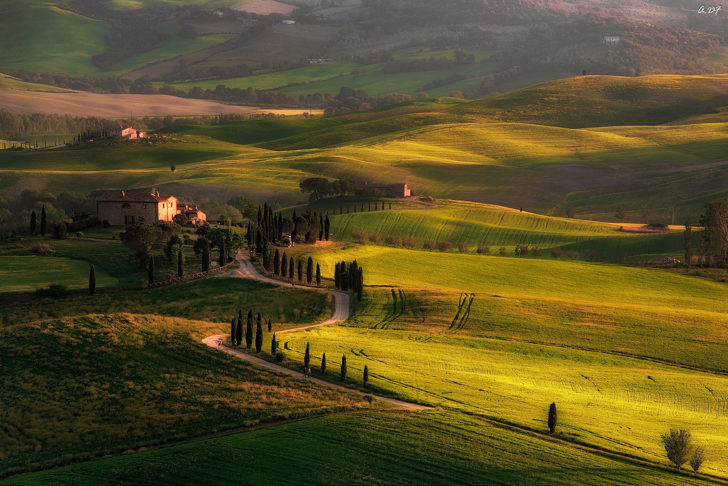Val d'orcia between shadows and lights
