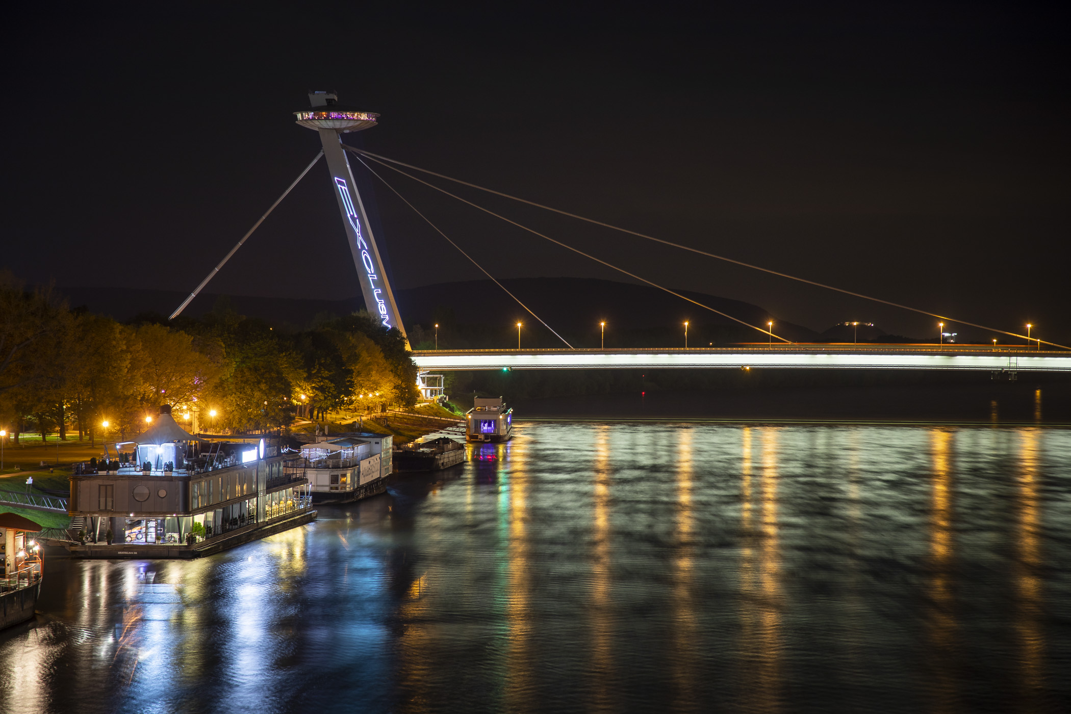 Reflected lights on the Danube