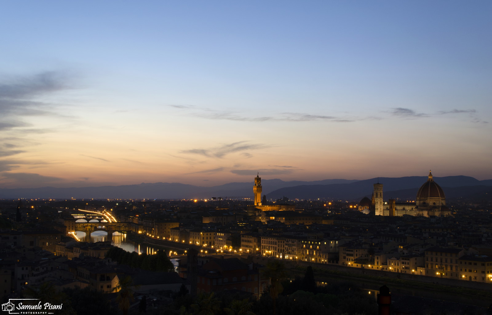 Evening falls on Florence