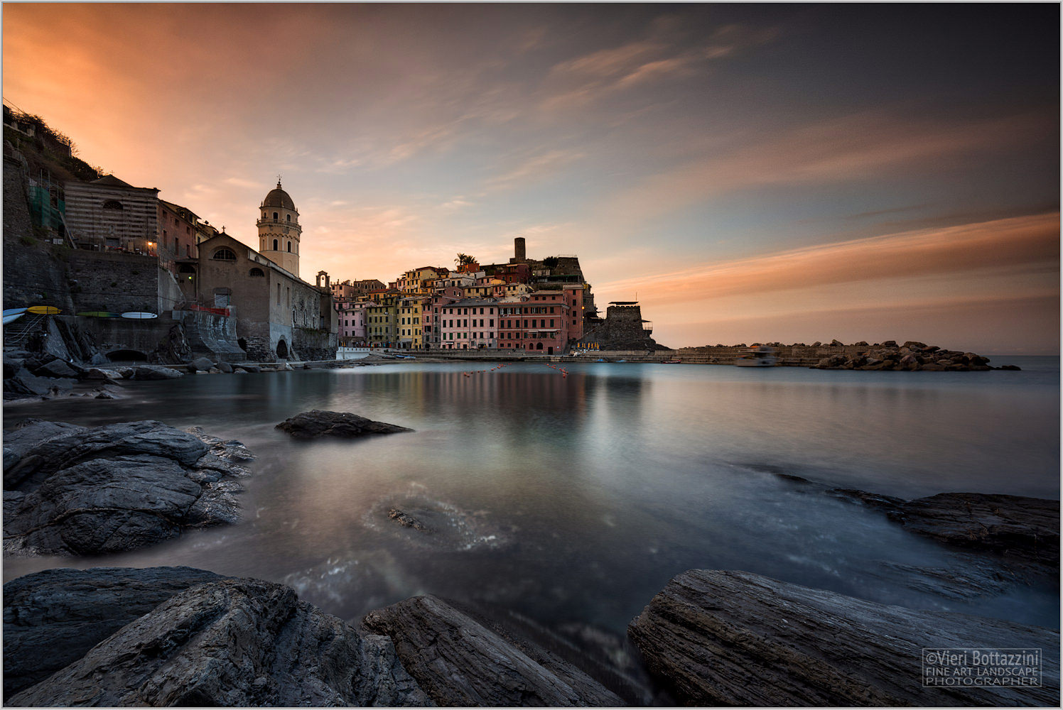 Vernazza all'alba